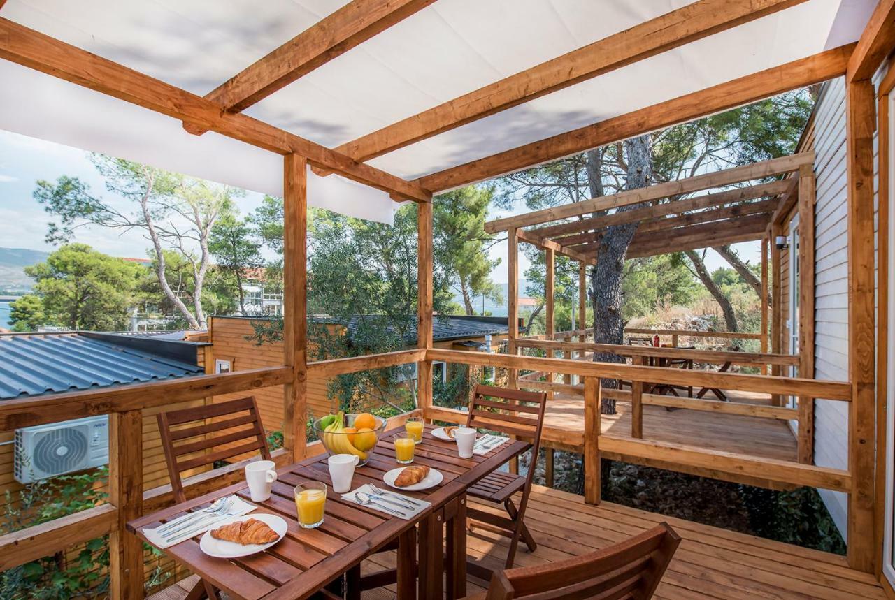 Mediteran Travel Mobile Homes Trogir - Ciovo Арбания Экстерьер фото
